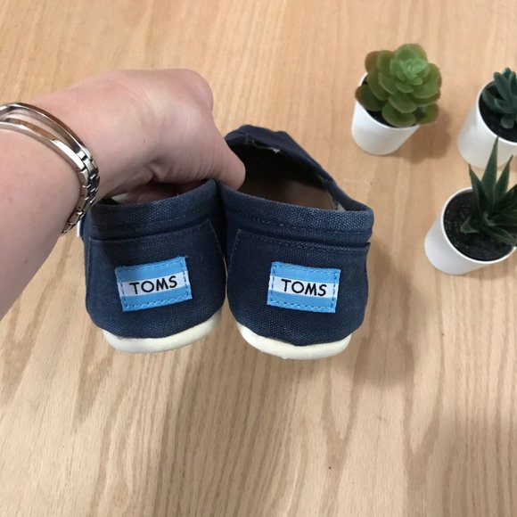 Navy Toms Shoes sizez 6.5 - Picture 4 of 6